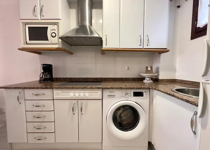 La Galerna De Berria - 17000 Santoña